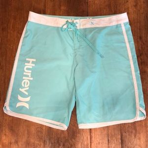 Hurley women’s board shorts